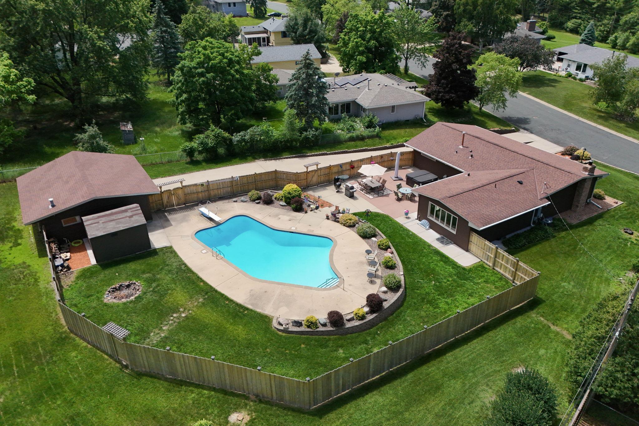 11309 Goodrich Road Bloomington, MN 55437 - Photo 46 of 50 Gallery Image 46