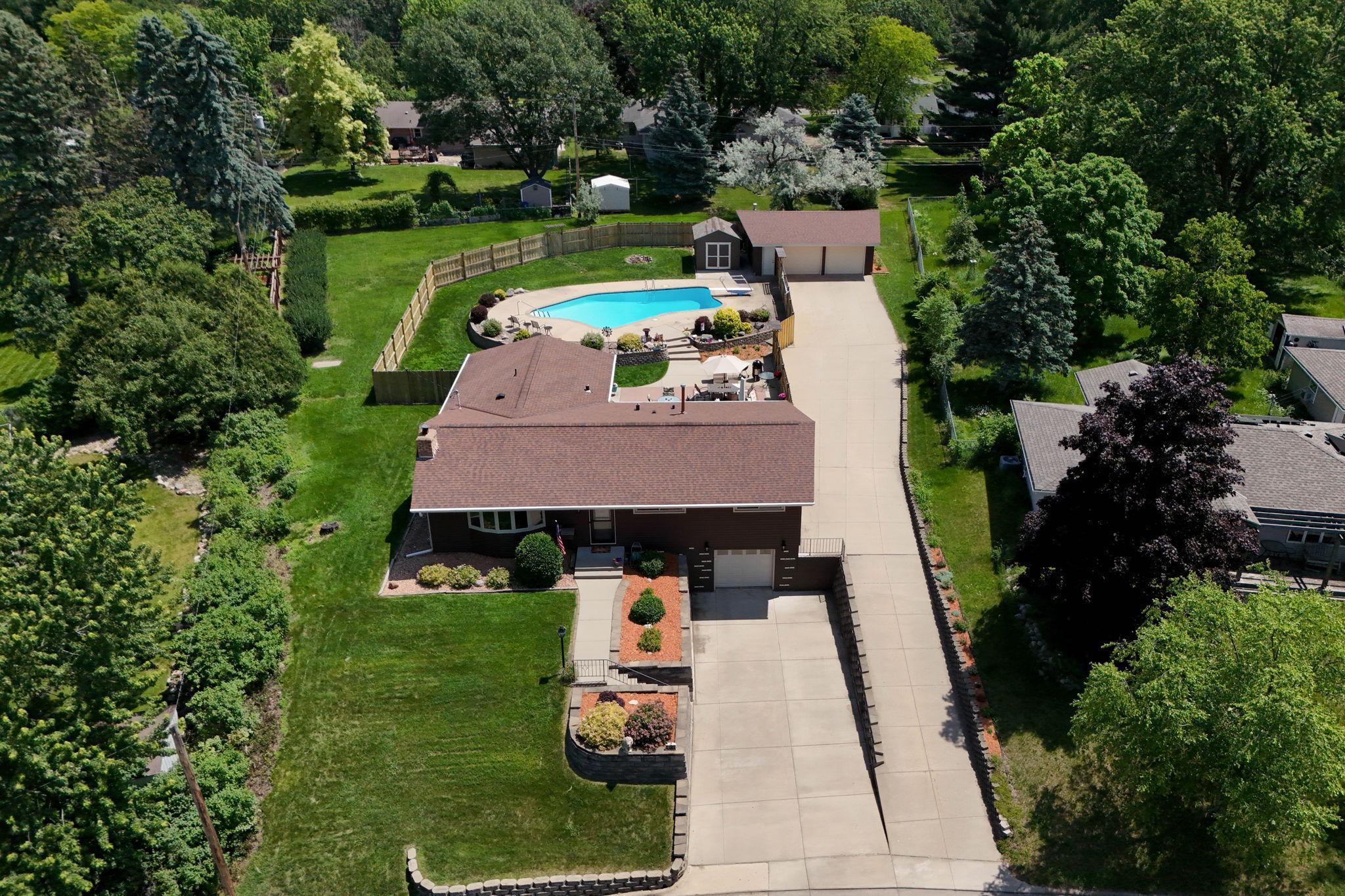 11309 Goodrich Road Bloomington, MN 55437 - Photo 48 of 50 Gallery Image 48