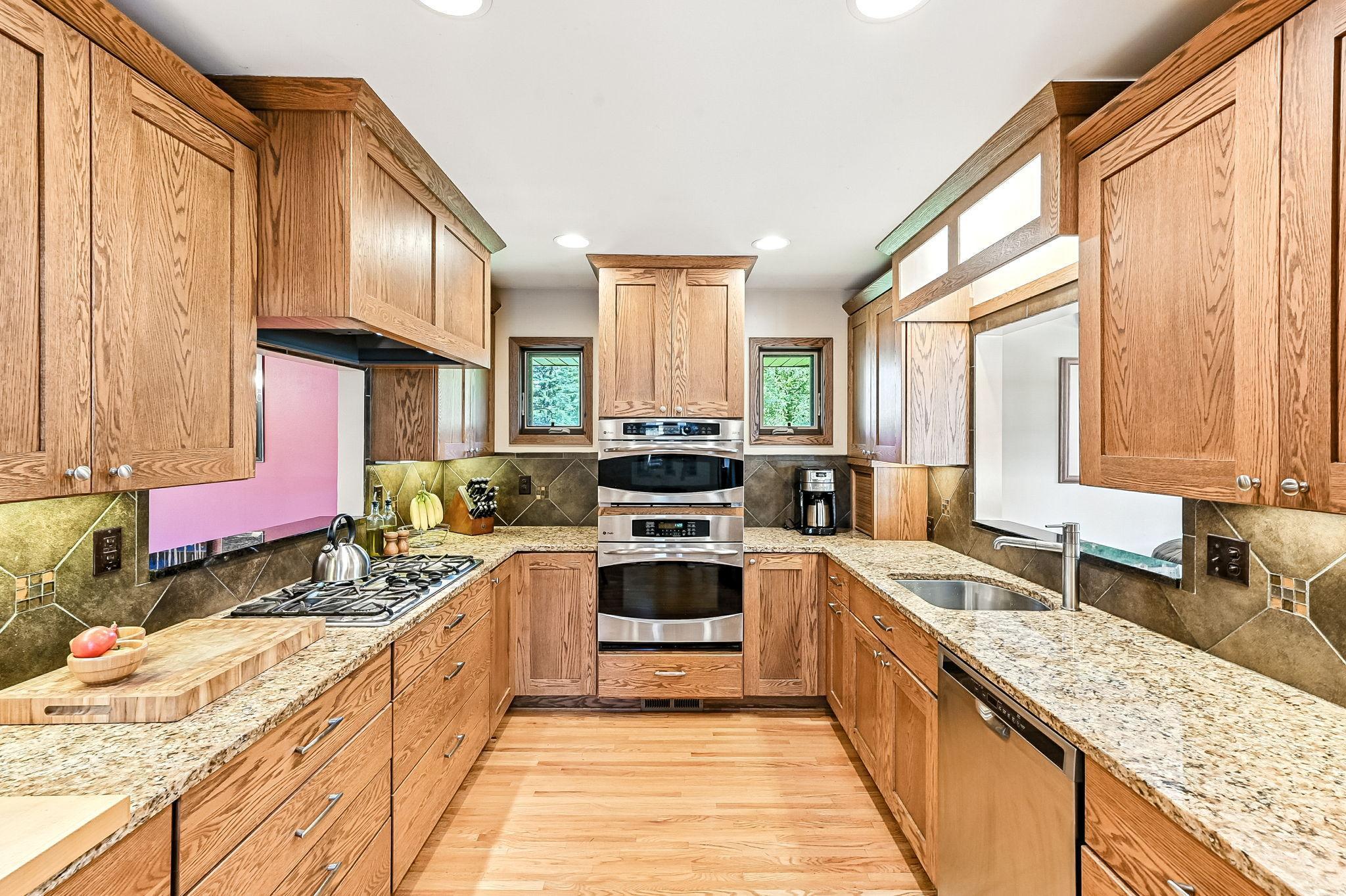 11309 Goodrich Road Bloomington, MN 55437 - Photo 8 of 50 Gallery Image 8