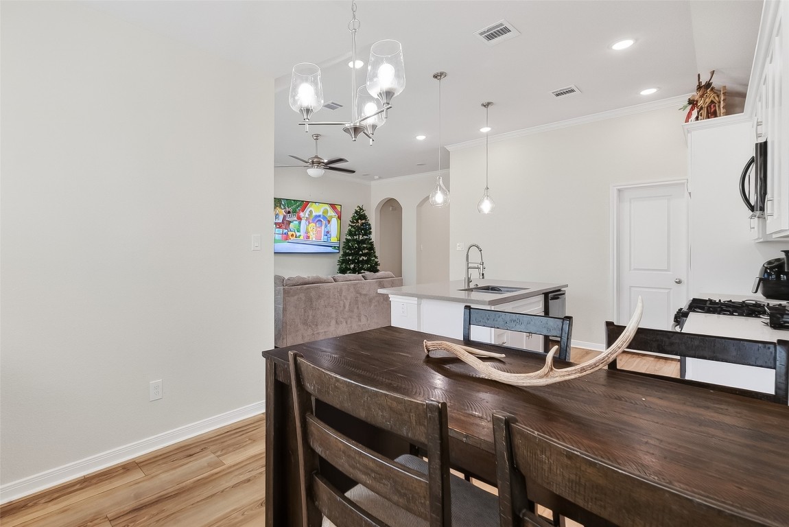 5121 Firnat Street Houston, TX 77016 - Photo 9 of 31