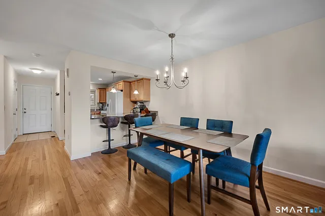 $329,900 | 330 Crystal Avenue, Unit 3, New London, CT 06320