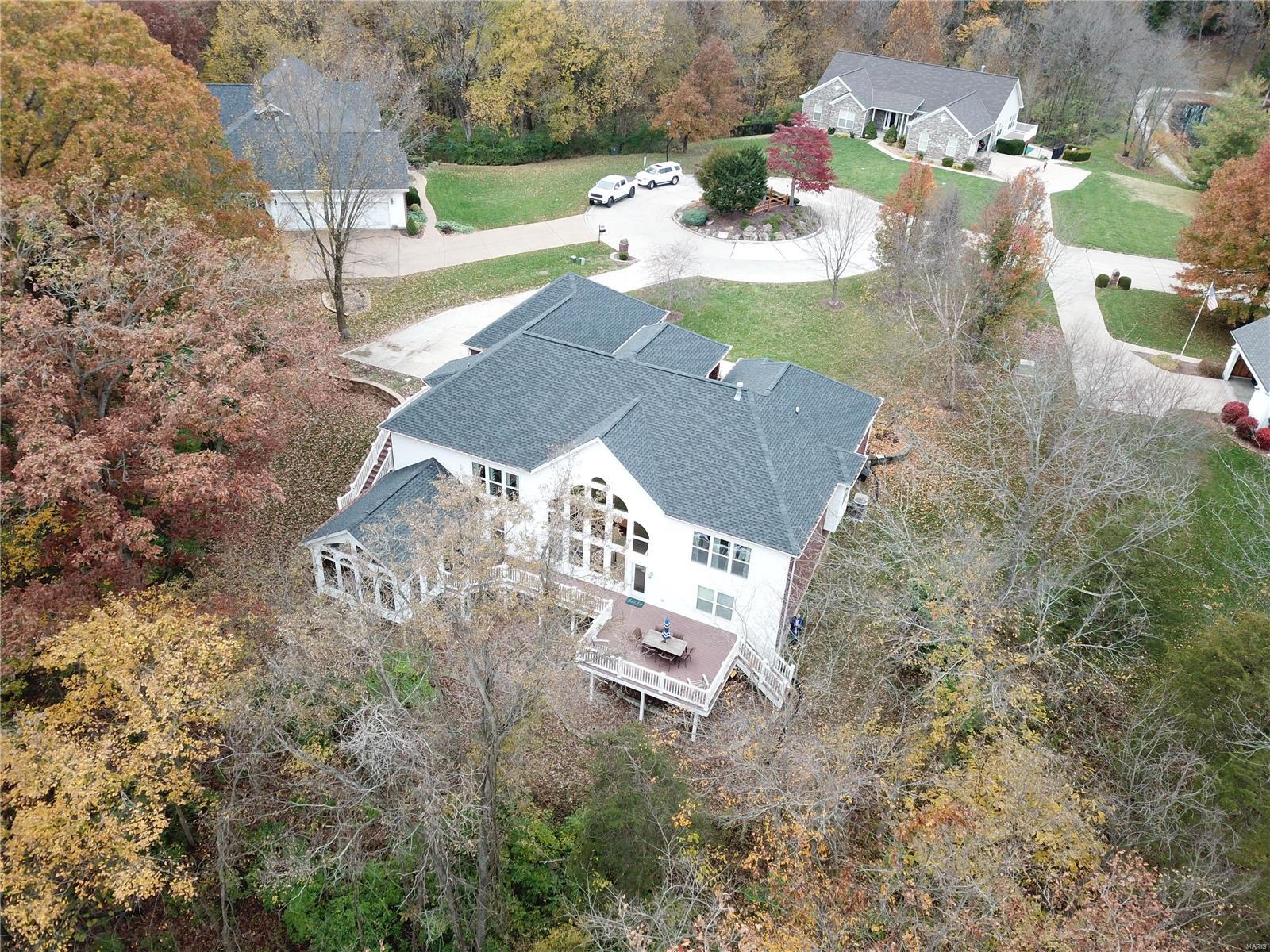 304 Perceval Drive Weldon Spring, MO 63304 - Photo 3 of 77 Gallery Image 3