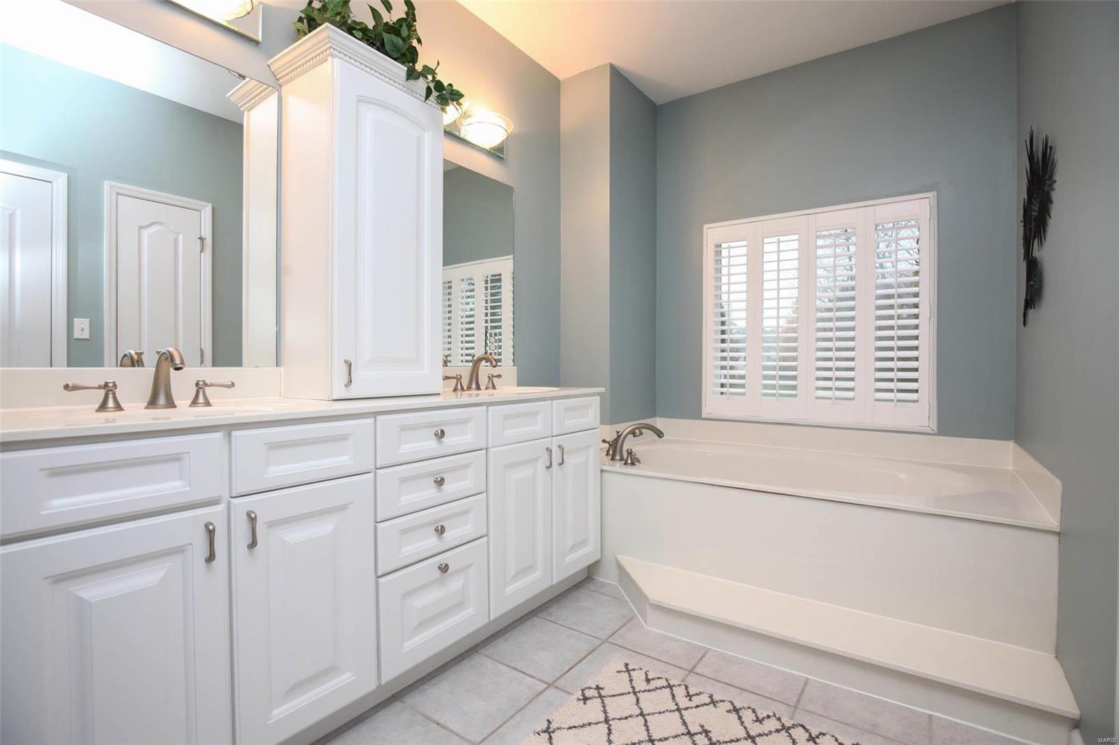 304 Perceval Drive Weldon Spring, MO 63304 - Photo 30 of 77 Gallery Image 30
