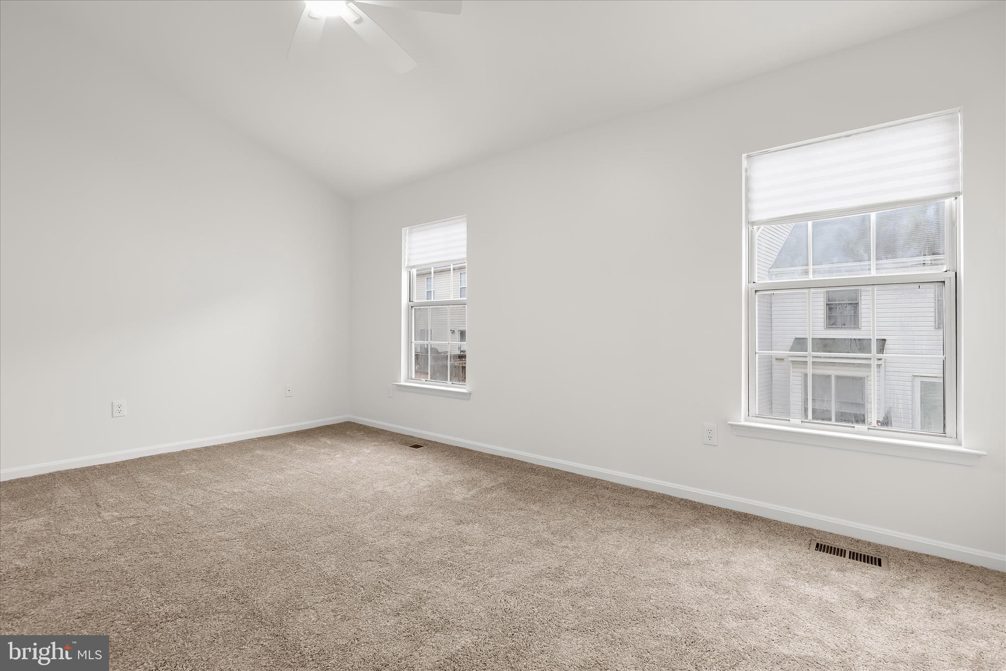 508 Greencrest Lane Odenton, MD 21113 - Photo 20 of 46 an empty room with a window