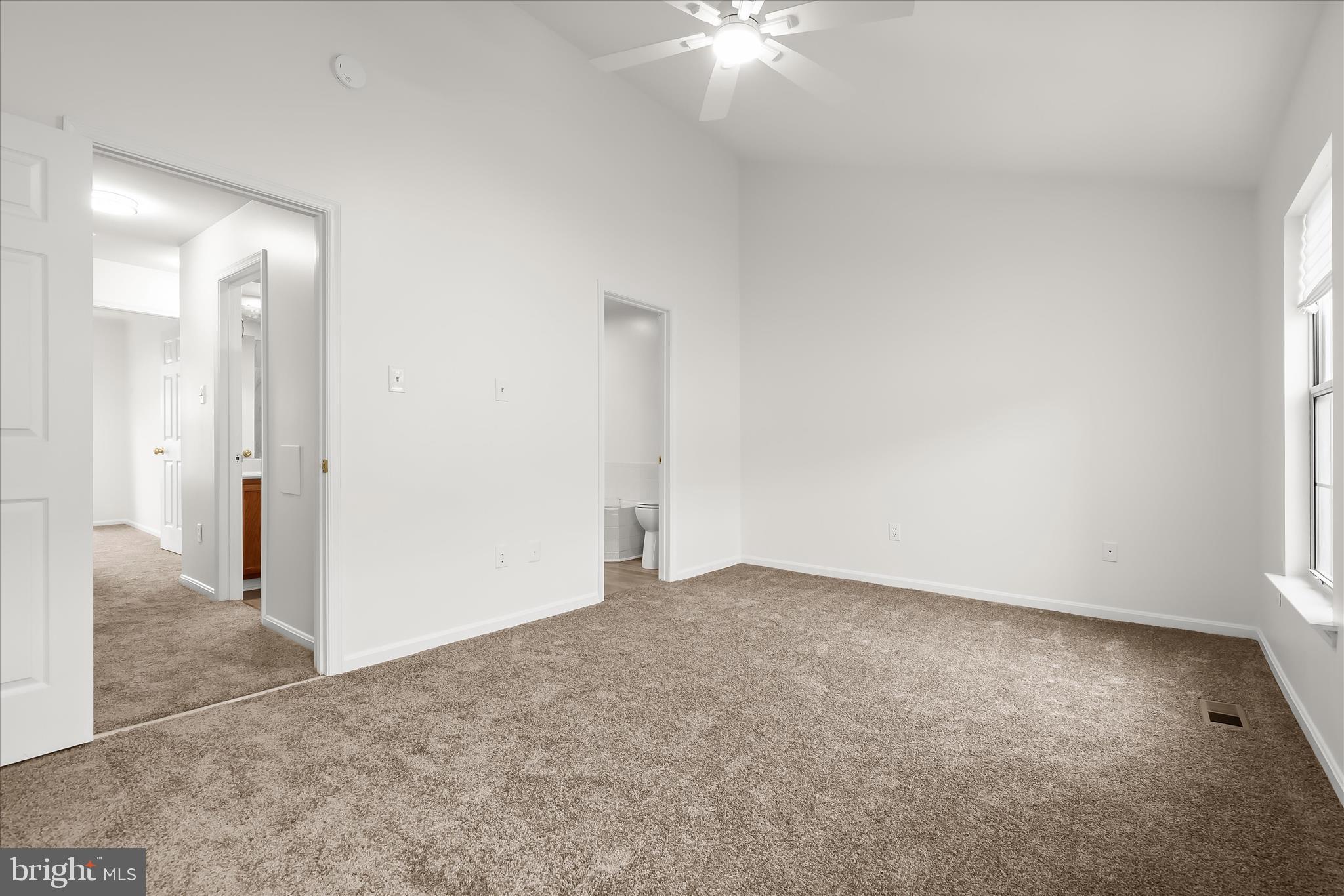 508 Greencrest Lane Odenton, MD 21113 - Photo 21 of 46 an empty room with a bathroom