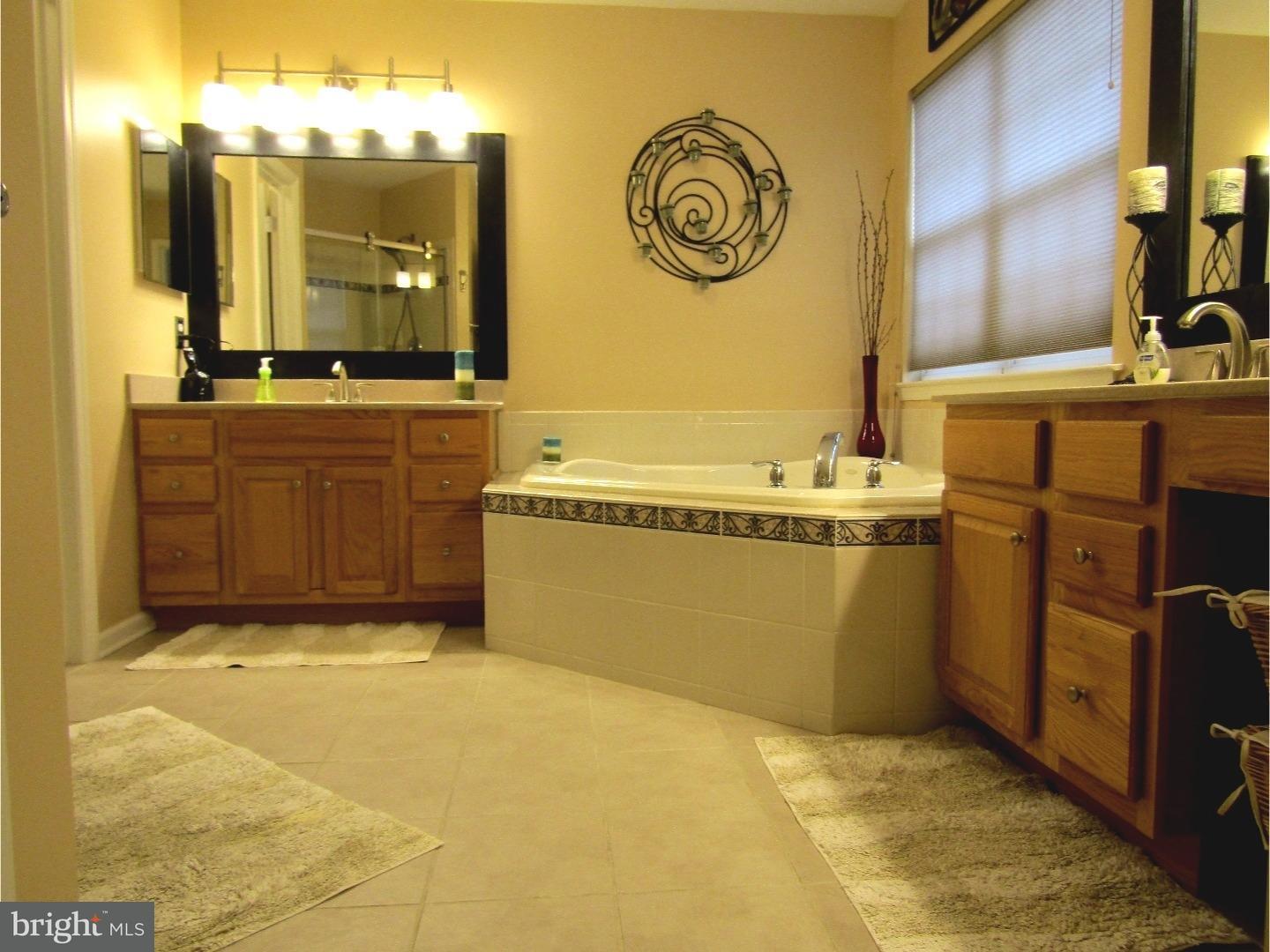 712 Farmhouse Road Mickleton, NJ 08056 - Photo 16 of 22 Master Bathroom