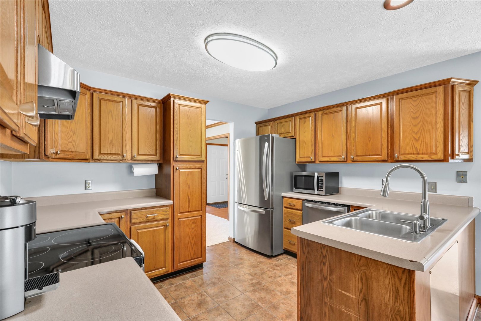2807 Willow Bend Road Champaign, IL 61822 - Photo 21 of 46