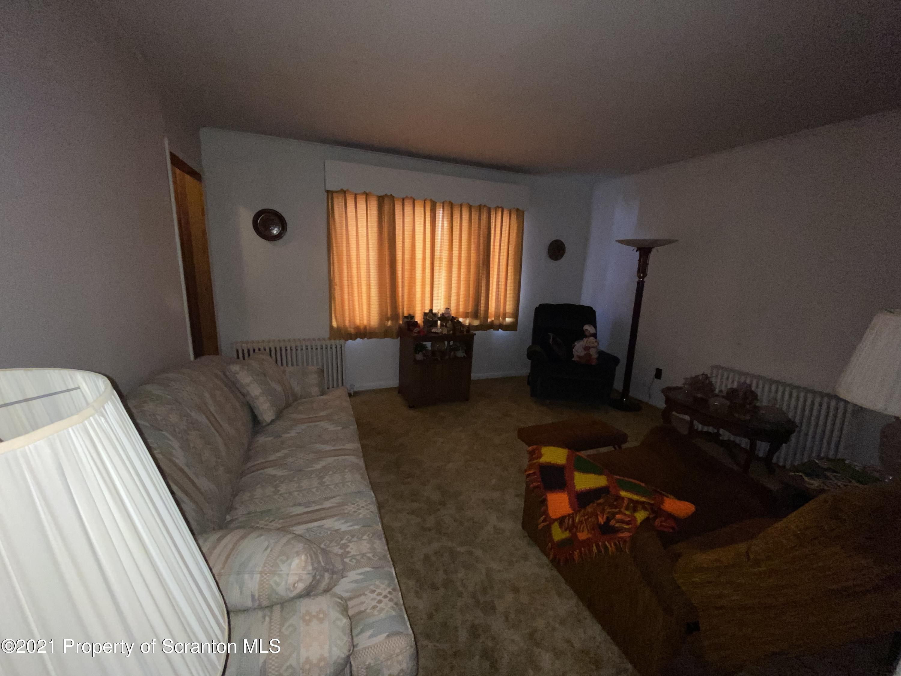 28 Rear Frobel Street Carbondale, PA 18407 - Photo 6 of 10 Gallery Image 6