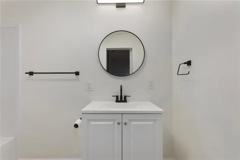 $269,950 | 1219 Northeast 88th Street, Kansas City, MO 64155