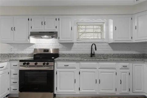 $269,950 | 1219 Northeast 88th Street, Kansas City, MO 64155