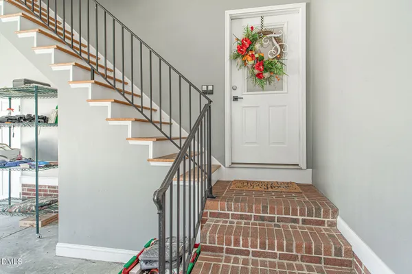 $825,000 | 179 Rosser Pittman Road, Broadway, NC 27505
