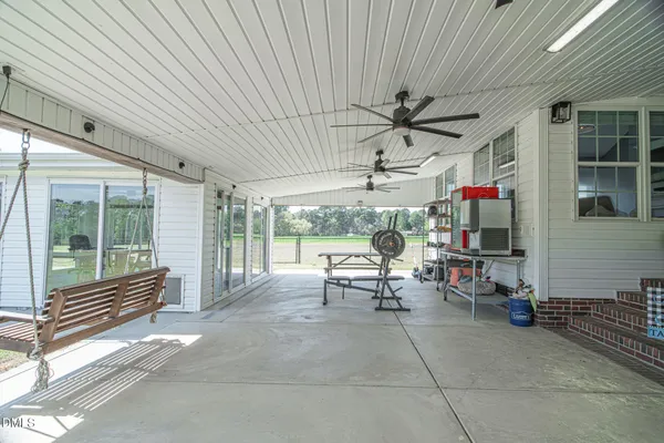 $825,000 | 179 Rosser Pittman Road, Broadway, NC 27505
