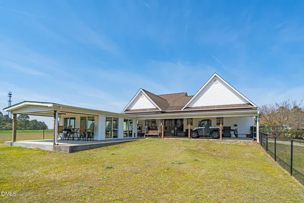 $825,000 | 179 Rosser Pittman Road, Broadway, NC 27505