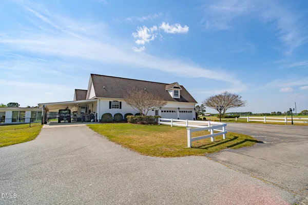 $825,000 | 179 Rosser Pittman Road, Broadway, NC 27505