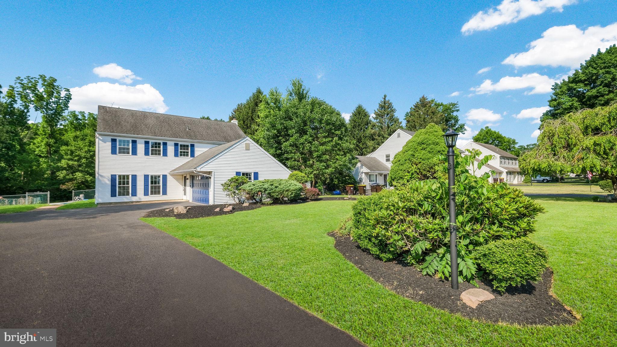 563 Coach Road Horsham, PA 19044 - Photo 3 of 45 Gallery Image 3