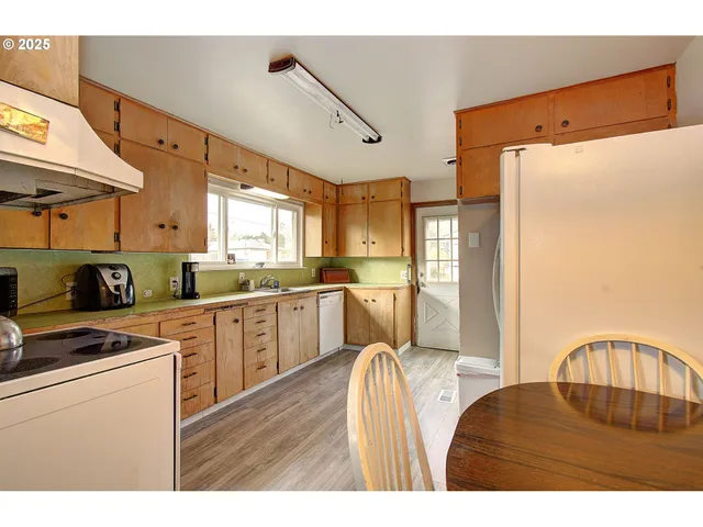 $325,000 | 6867 North Hudson Street, Portland, OR 97203