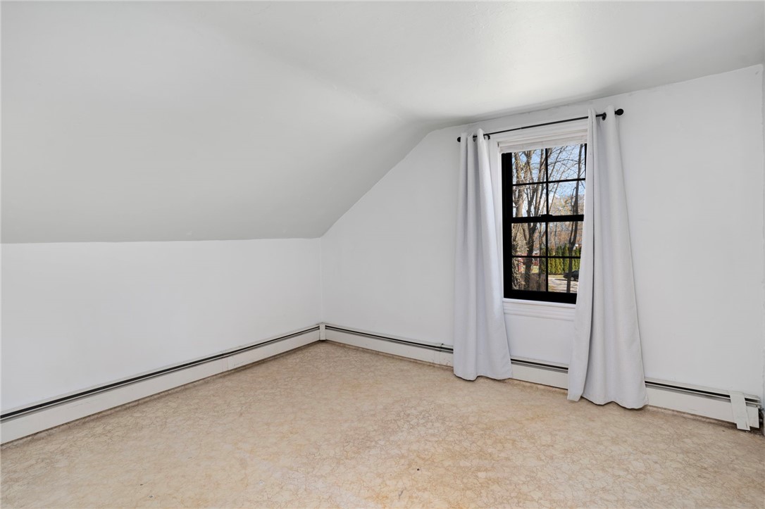32 Brookdale Avenue Cranston, RI 02921 - Photo 19 of 46