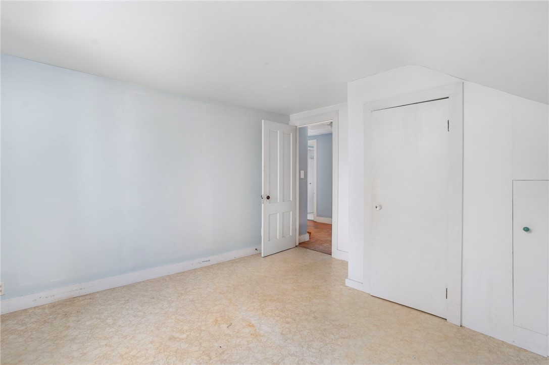32 Brookdale Avenue Cranston, RI 02921 - Photo 22 of 46