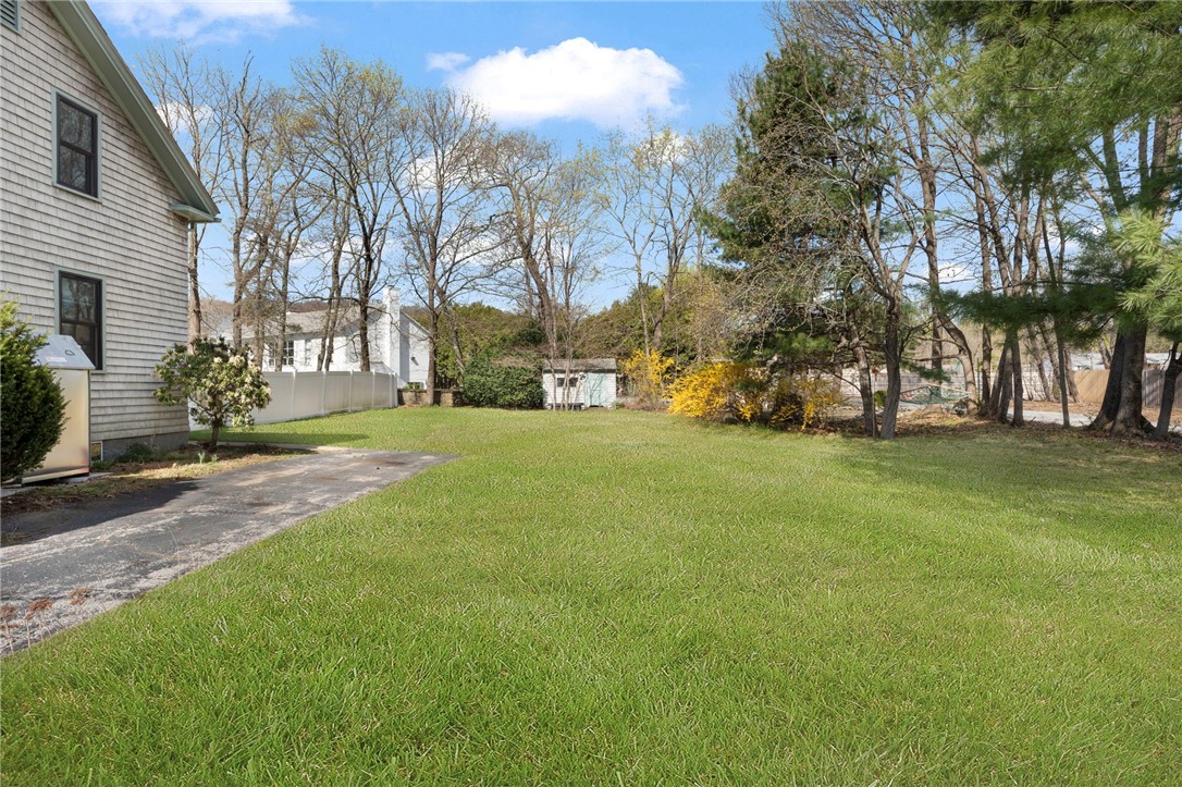 32 Brookdale Avenue Cranston, RI 02921 - Photo 43 of 46