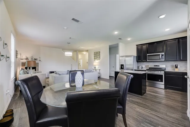 $2,600 | 4711 Windmill Run Drive, Houston, TX 77069