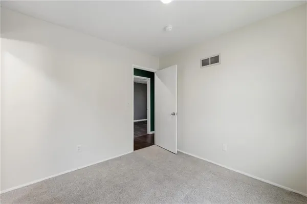$205,000 | 6202 East 140th Terrace, Grandview, MO 64030