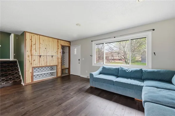 $205,000 | 6202 East 140th Terrace, Grandview, MO 64030