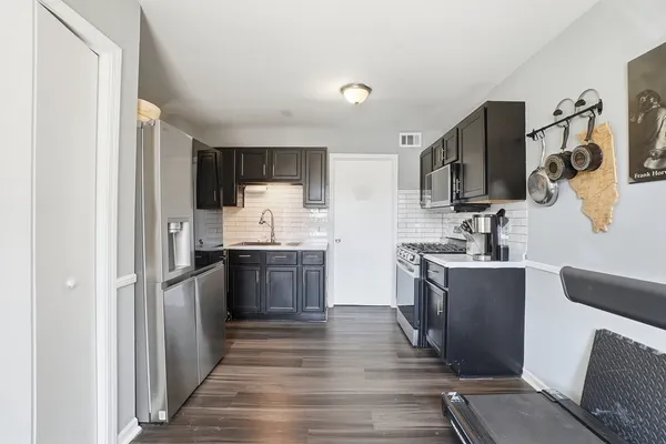$1,900 | 12738 South Kenneth Avenue, Unit H, Alsip, IL 60803