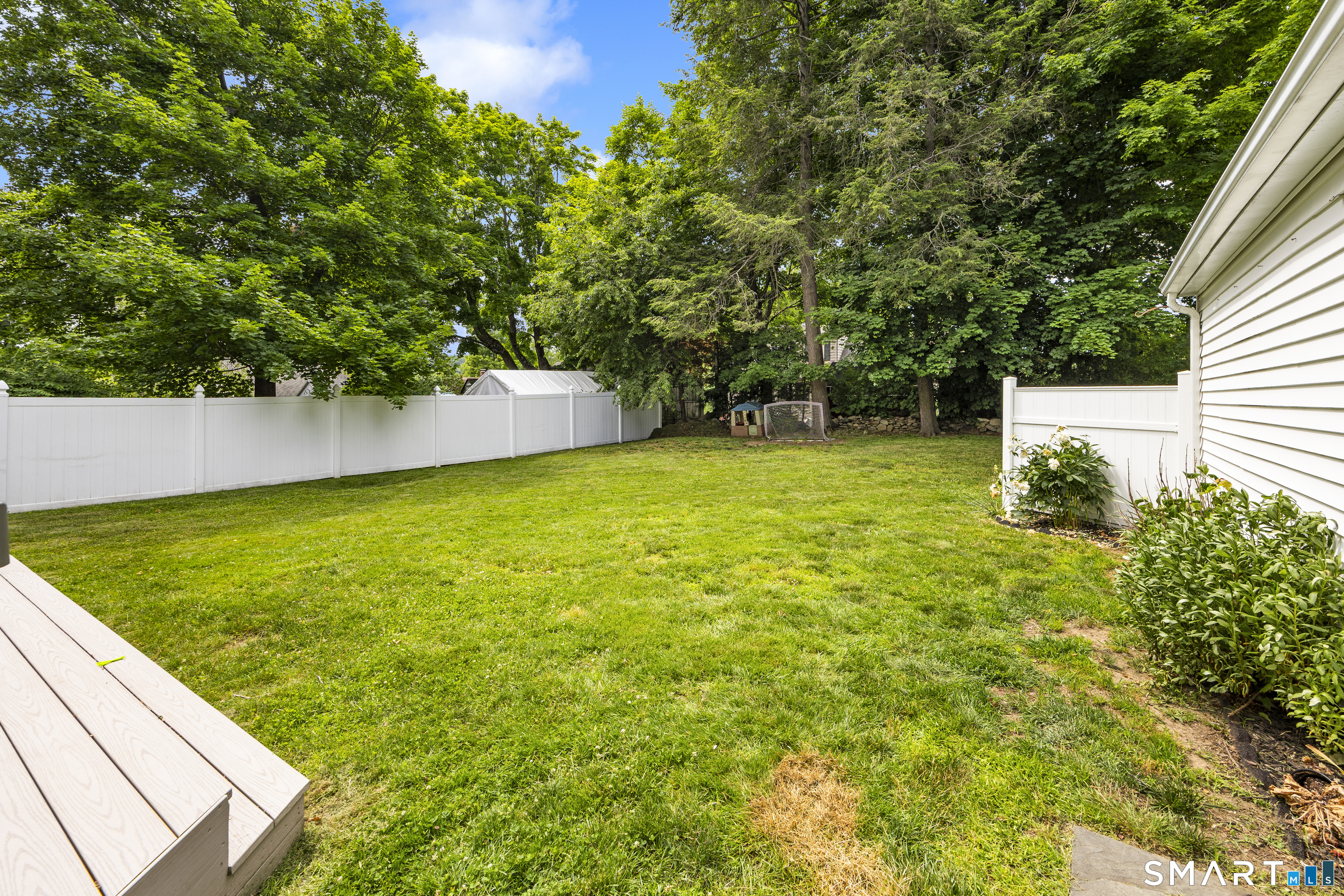 122 Chestnut Grove Road Watertown, CT 06795 - Photo 38 of 40