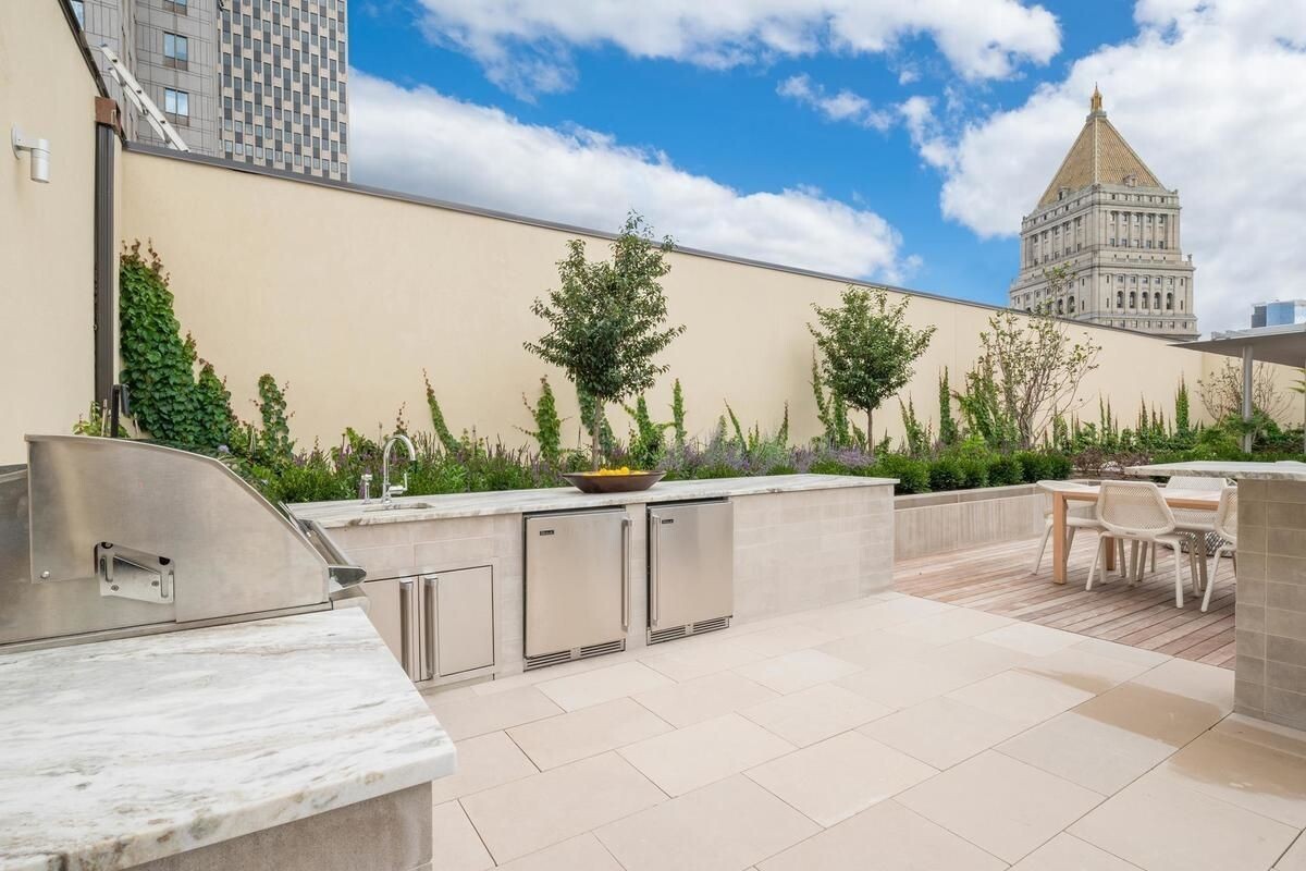 49 Chambers Street, Unit 16C Manhattan, NY 10007 - Photo 10 of 19 a view of a terrace