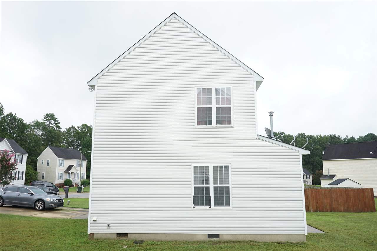 1208 Swingline Way Raleigh, NC 27610 - Photo 7 of 22 Photo 7
