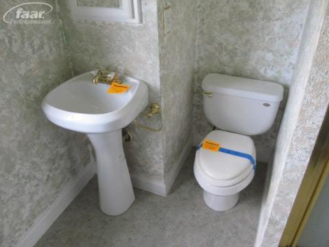 1377 South Dye Road Flint, MI 48532 - Photo 19 of 23 20132417-18.JPG