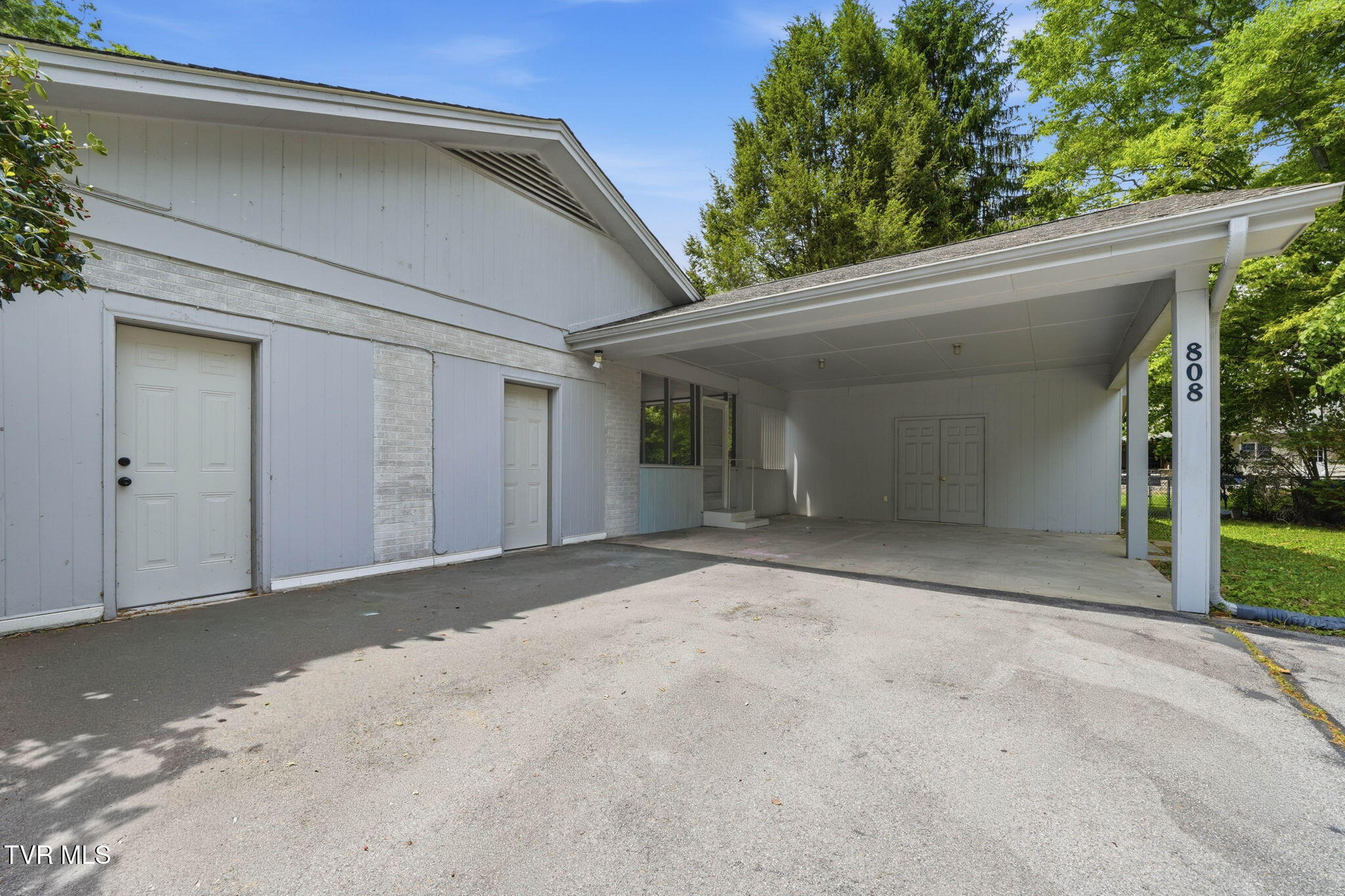 808 Chippendale Road, Unit 16 Kingsport, TN 37660 - Photo 30 of 35 31-web-or-mls-808 Chippendale Rd-4