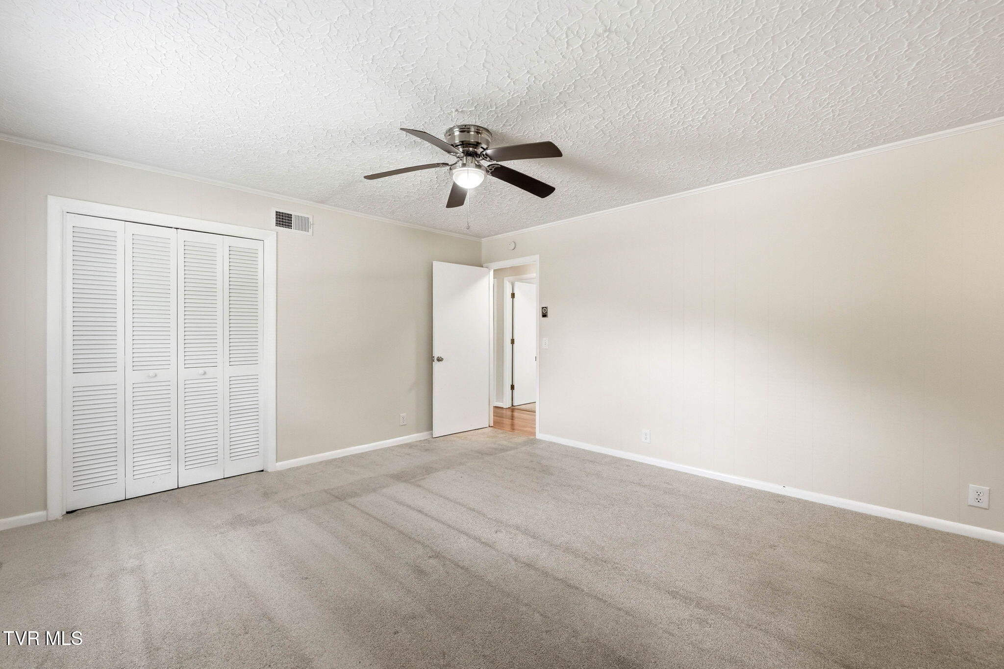 808 Chippendale Road, Unit 16 Kingsport, TN 37660 - Photo 10 of 35 9-web-or-mls-808 Chippendale Rd-17