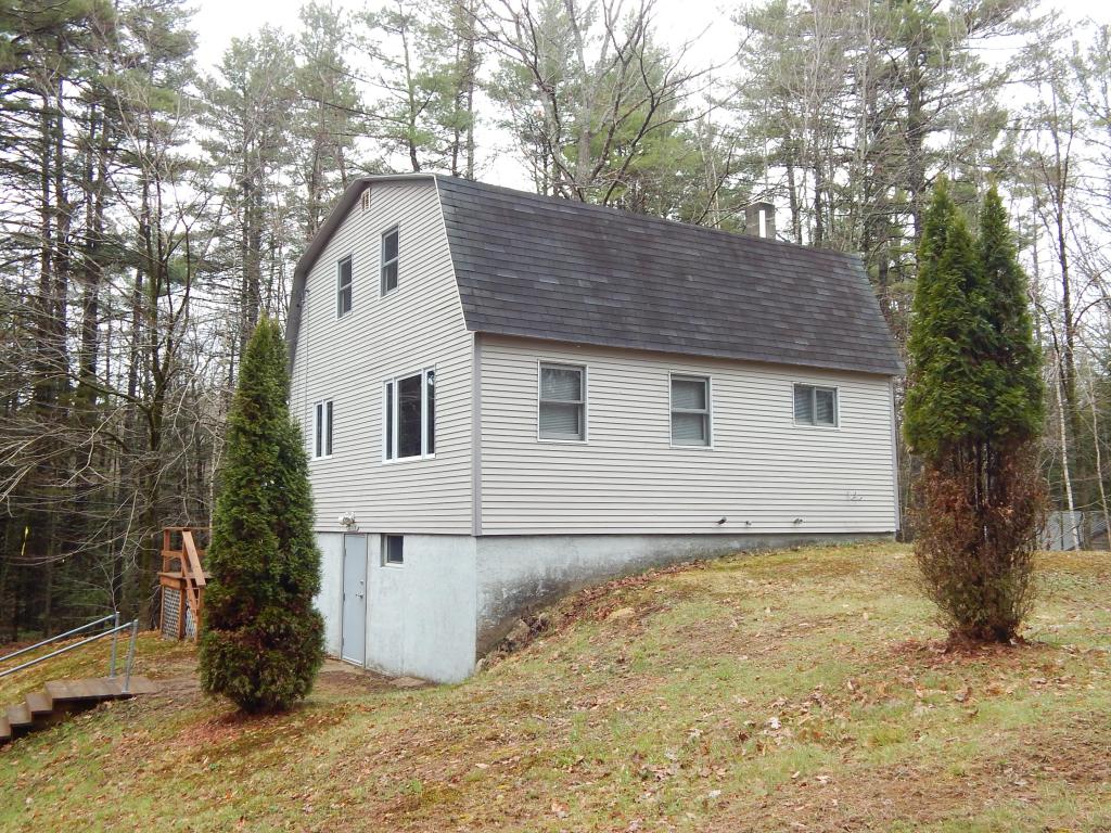 20 Dock Road Belmont, NH 03220 - Photo 2 of 24