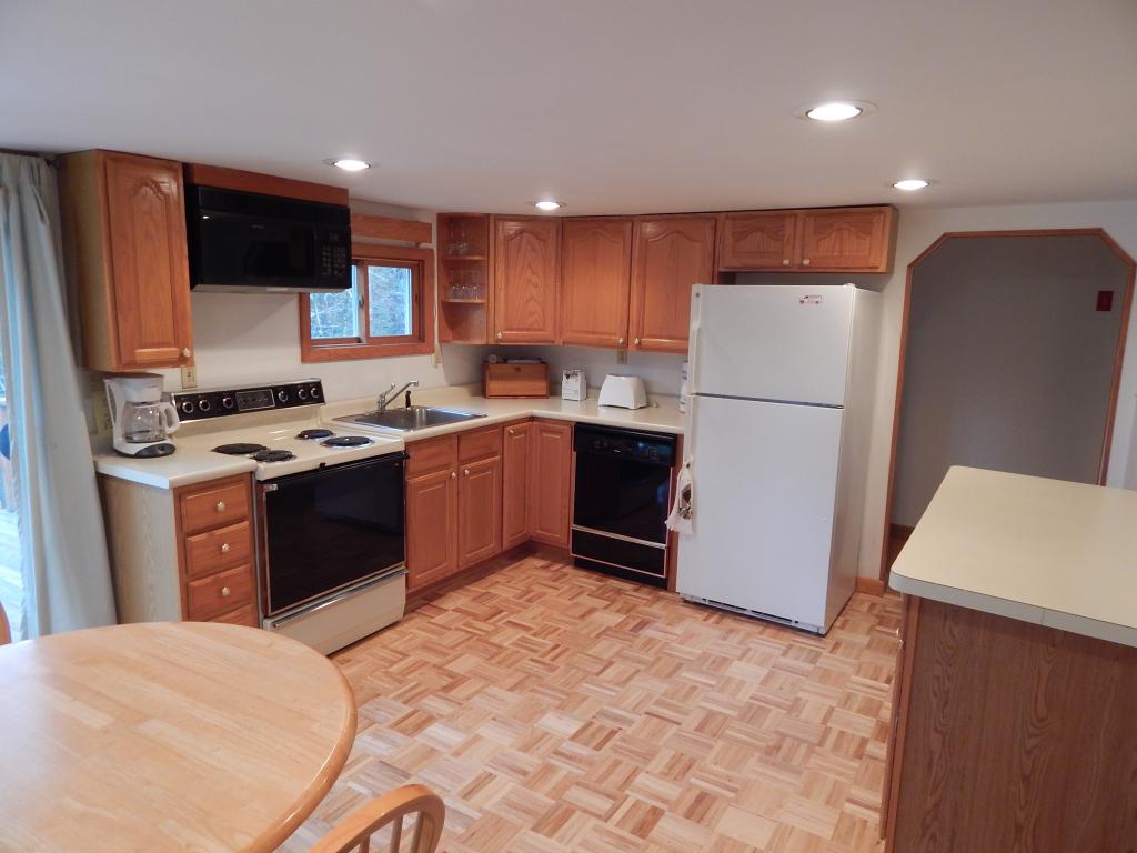 20 Dock Road Belmont, NH 03220 - Photo 4 of 24