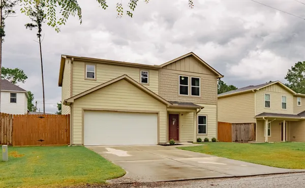 $209,000 | 940 Cedar Point Drive, Livingston, TX 77351