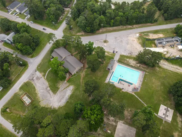$209,000 | 940 Cedar Point Drive, Livingston, TX 77351