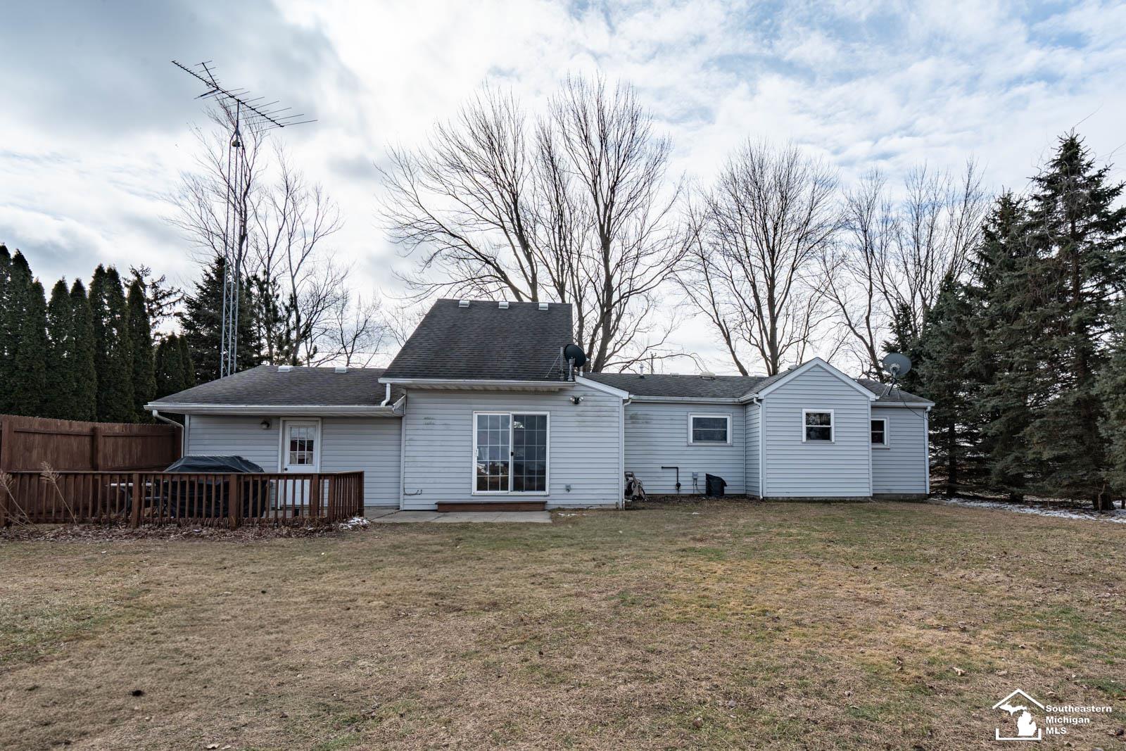 330 East Rauch Road Temperance, MI 48182 - Photo 31 of 34
