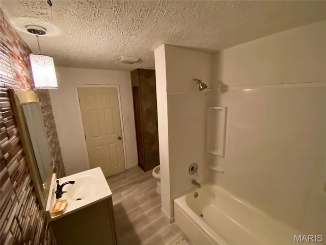 $85,000 | 623 Broadway, Venice, IL 62090