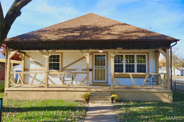 $85,000 | 623 Broadway, Venice, IL 62090