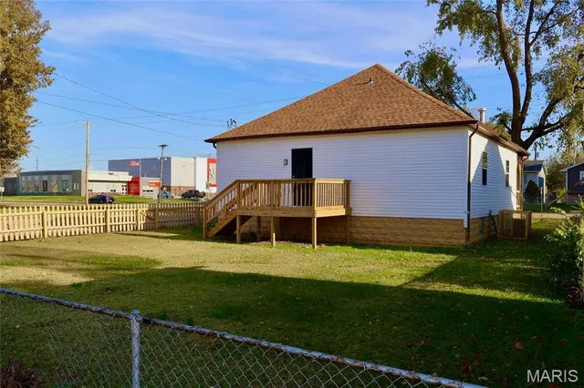 $85,000 | 623 Broadway, Venice, IL 62090