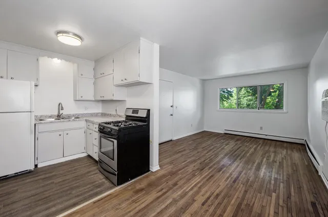 $699,000 | 2818 East 31st Street, Minneapolis, MN 55406