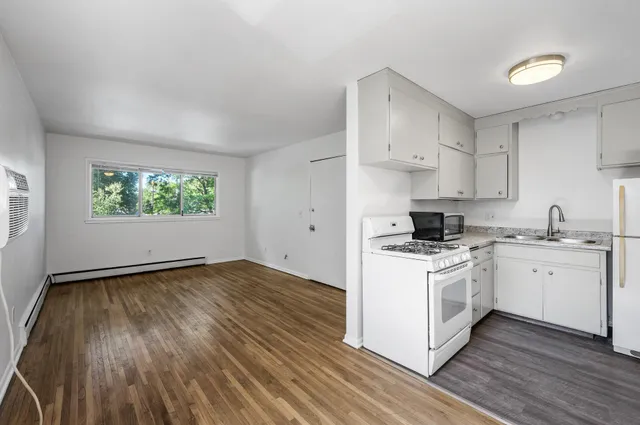 $699,000 | 2818 East 31st Street, Minneapolis, MN 55406