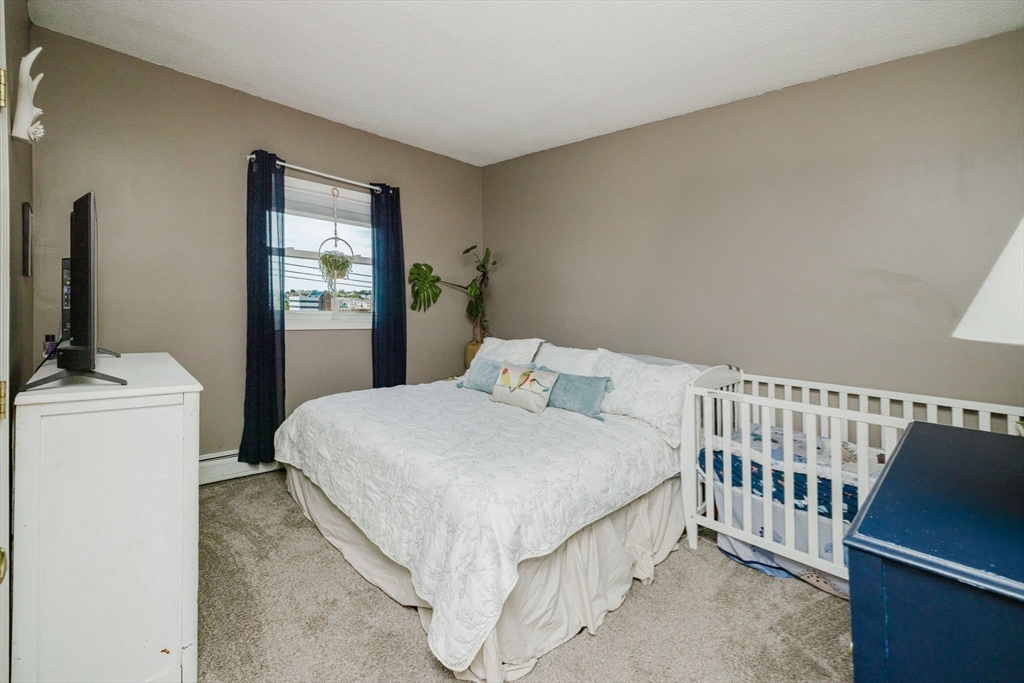 464 Bank Street, Unit 10 Fall River, MA 02720 - Photo 8 of 22