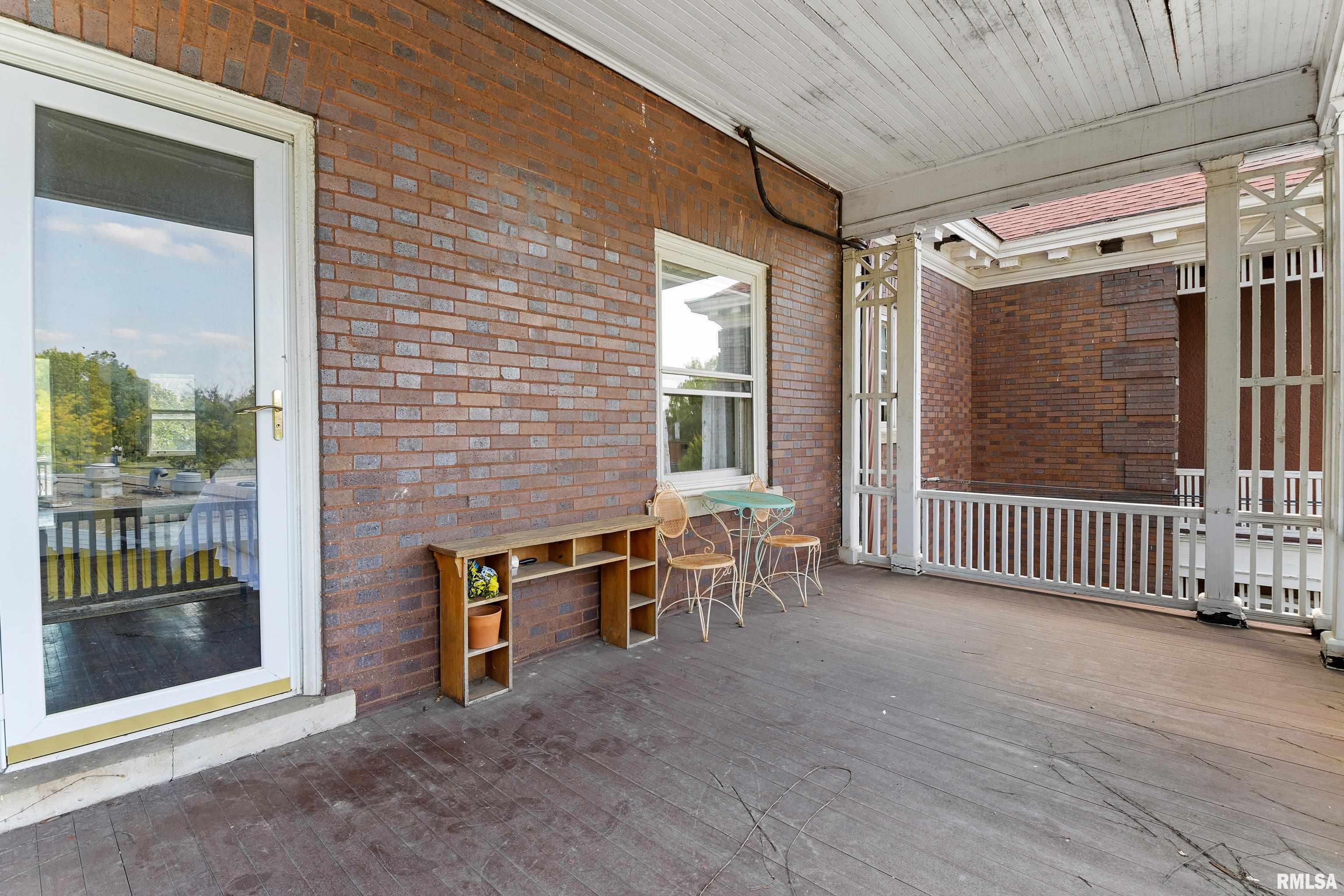 423 West High Street Peoria, IL 61606 - Photo 48 of 58