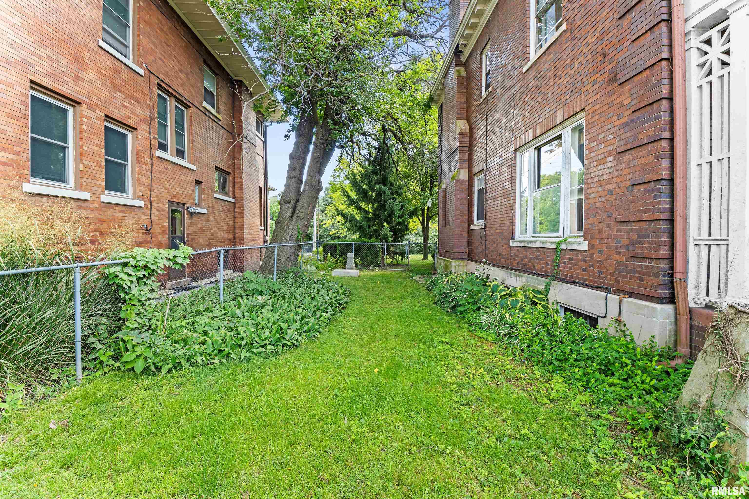 423 West High Street Peoria, IL 61606 - Photo 8 of 58
