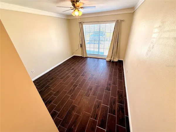 $2,600 | 9026 Dixiana Villa Circle, Tampa, FL 33635