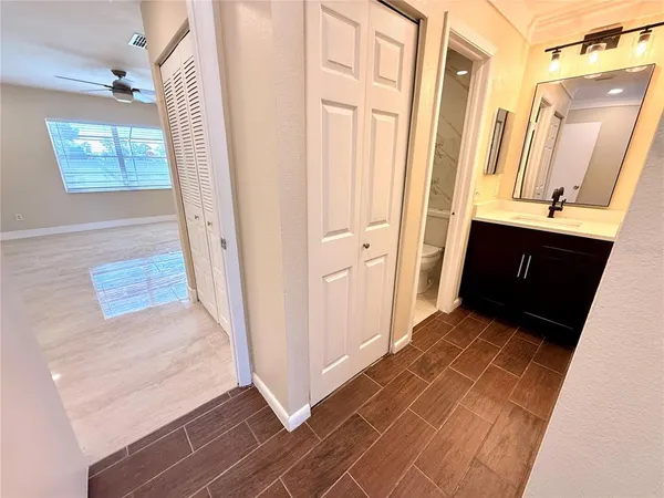 $2,600 | 9026 Dixiana Villa Circle, Tampa, FL 33635