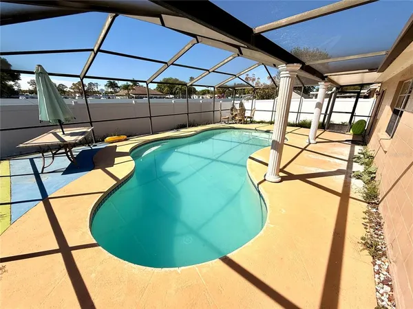 $2,600 | 9026 Dixiana Villa Circle, Tampa, FL 33635