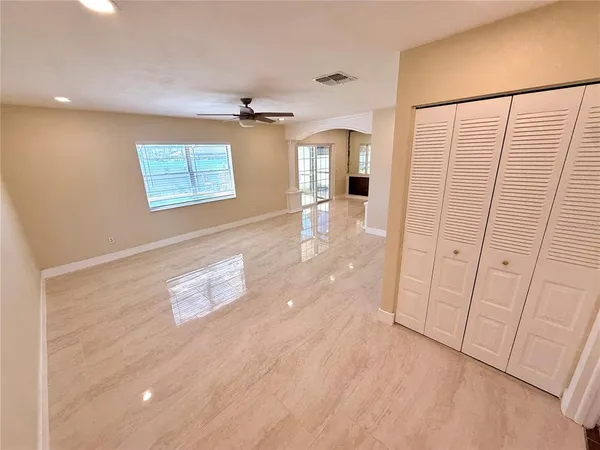 $2,600 | 9026 Dixiana Villa Circle, Tampa, FL 33635